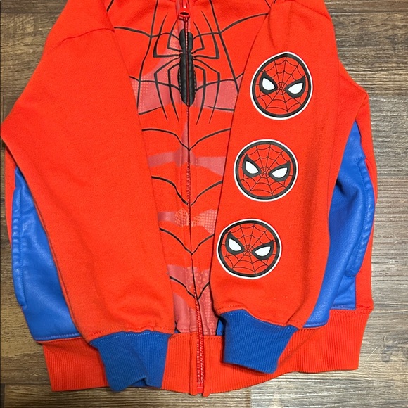 Marvel Spiderman Hoodie - Red and Blue - 4T - Picture 4 of 7